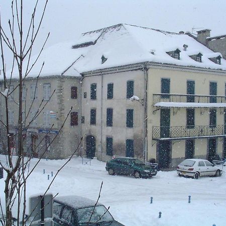 Marie Maxi 2 Adultes Et 2 Enfants - Linge Toilette Et Literie Et Menage Inclus Dans Le Tarif Apartamento Laruns Exterior foto