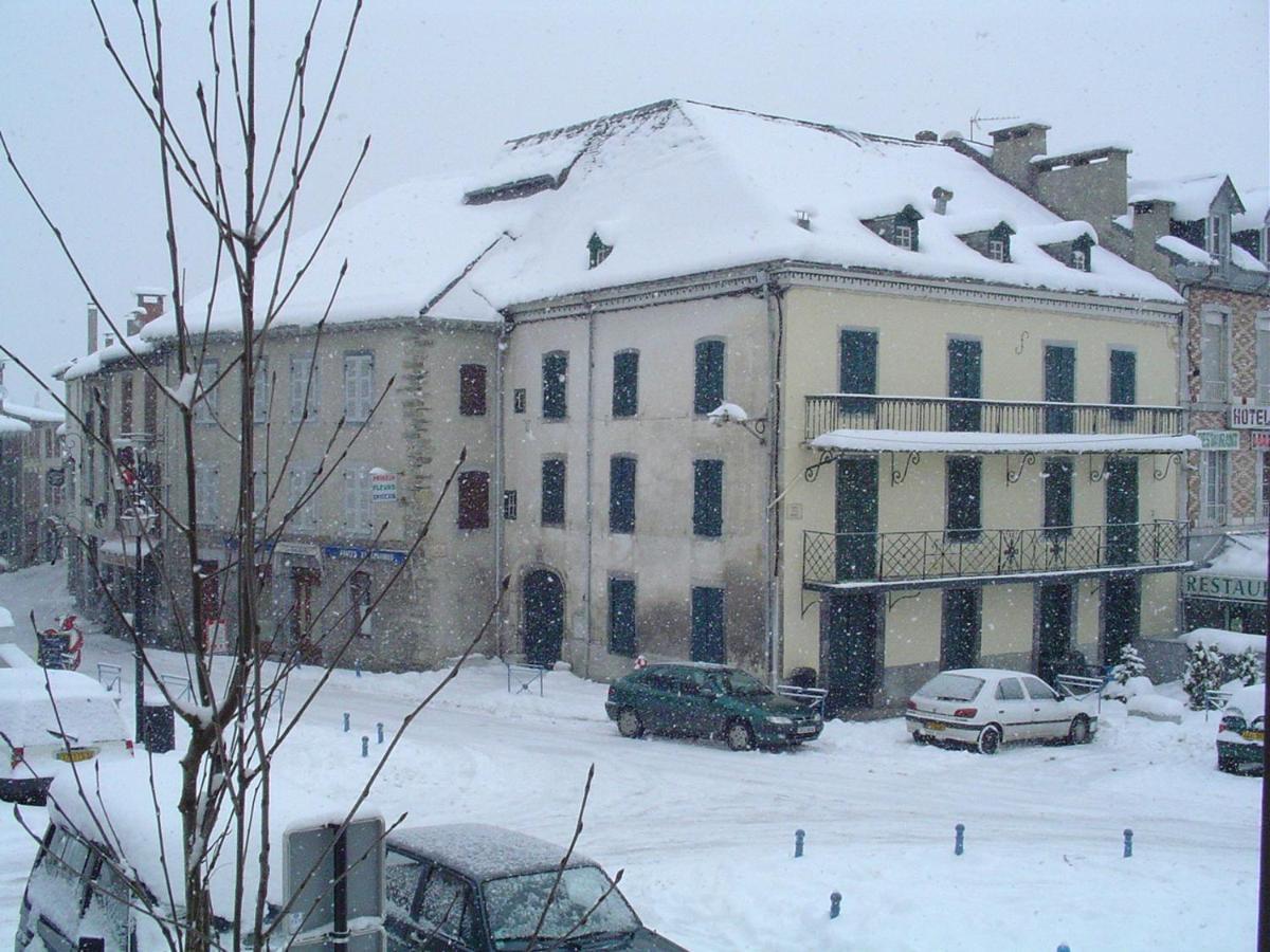 Marie Maxi 2 Adultes Et 2 Enfants - Linge Toilette Et Literie Et Menage Inclus Dans Le Tarif Apartamento Laruns Exterior foto